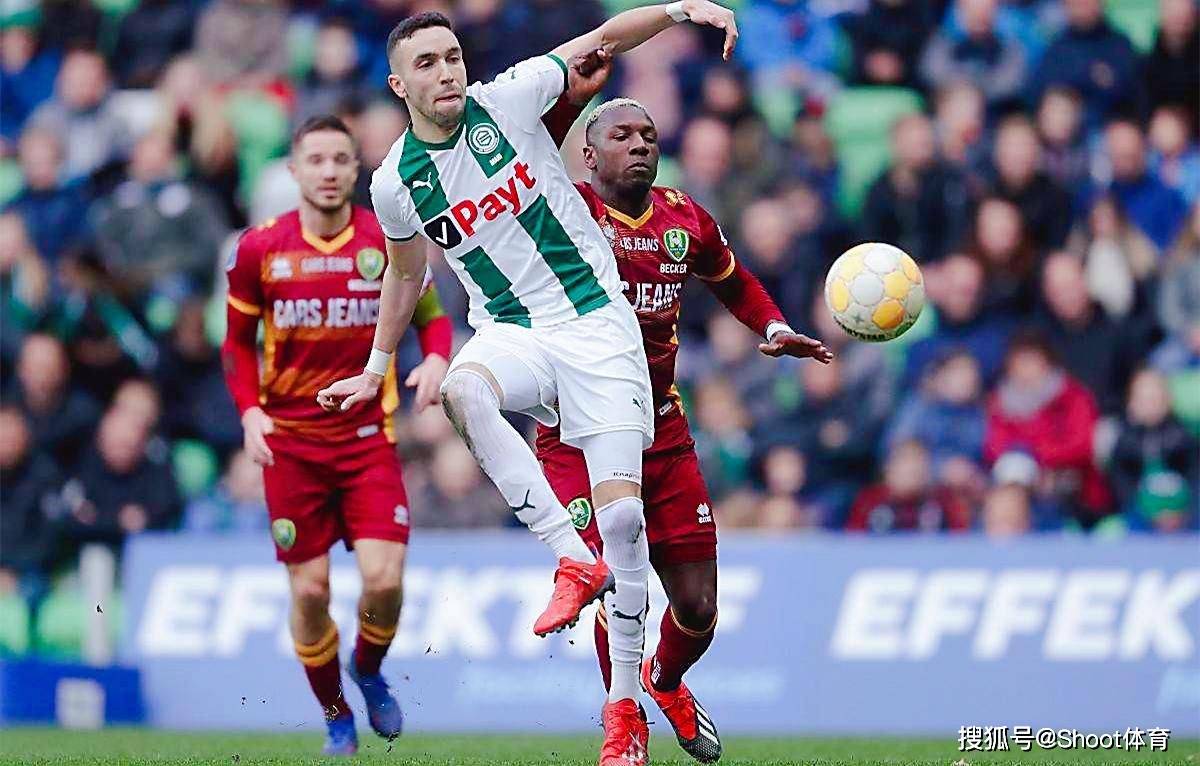 巴塞罗那训练开放日；赛前刷新队史纪录引欢呼；荷甲在即；阵容厚度经受考验的简单介绍